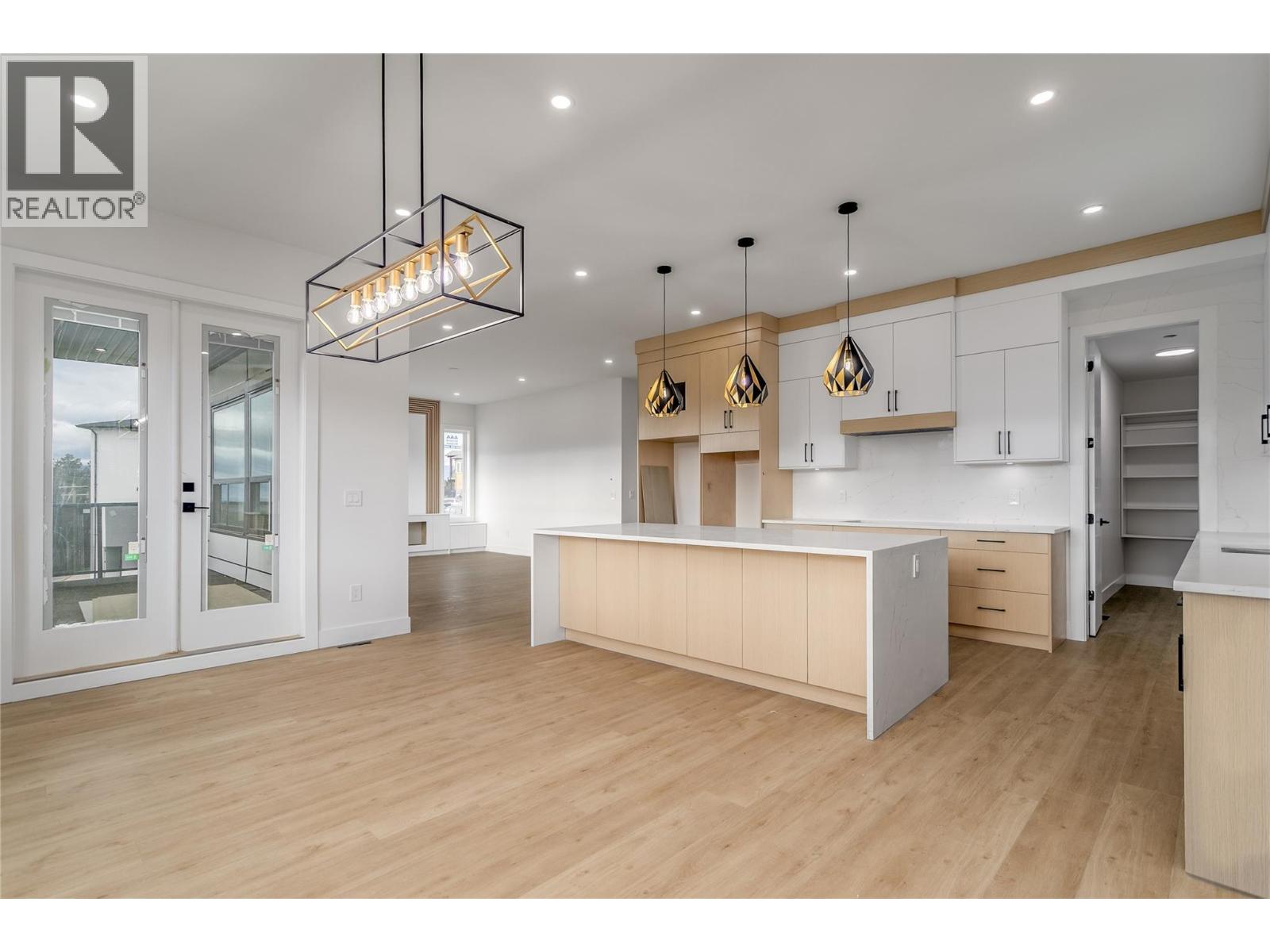  1148 Hume Avenue, Kelowna