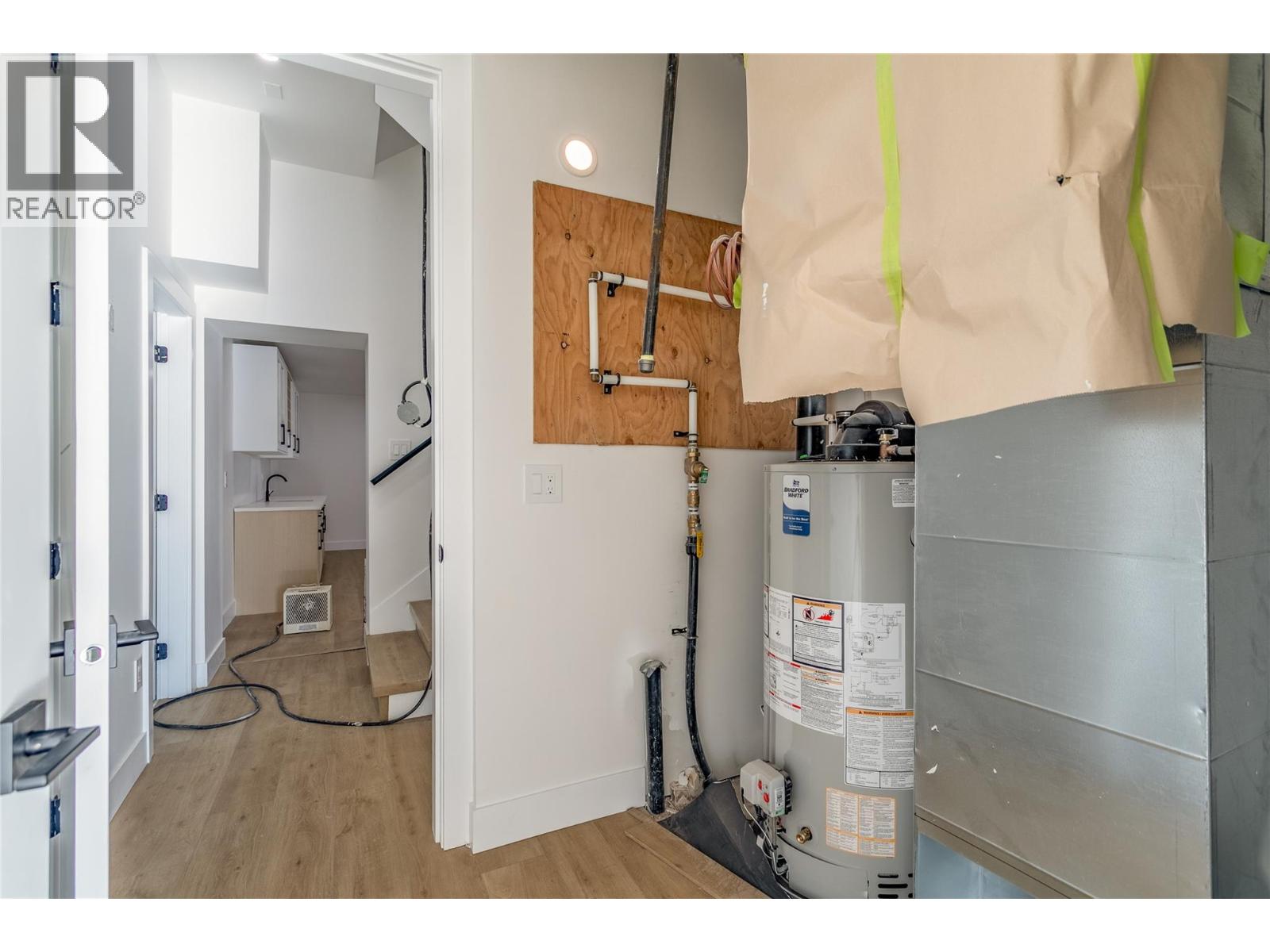  1148 Hume Avenue, Kelowna