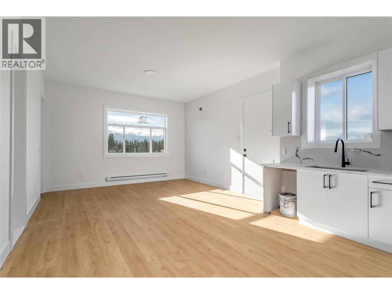  1148 Hume Avenue, Kelowna