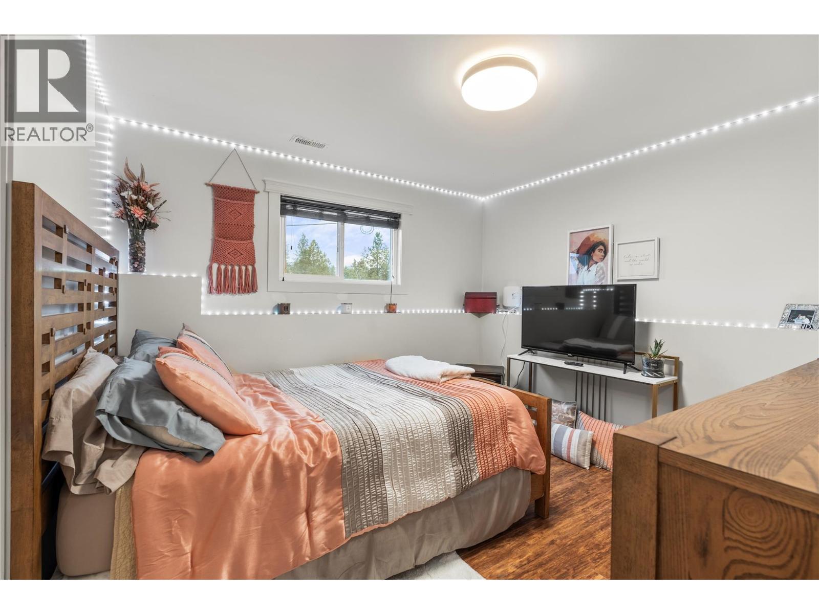 1718 Grandview Avenue, Lumby