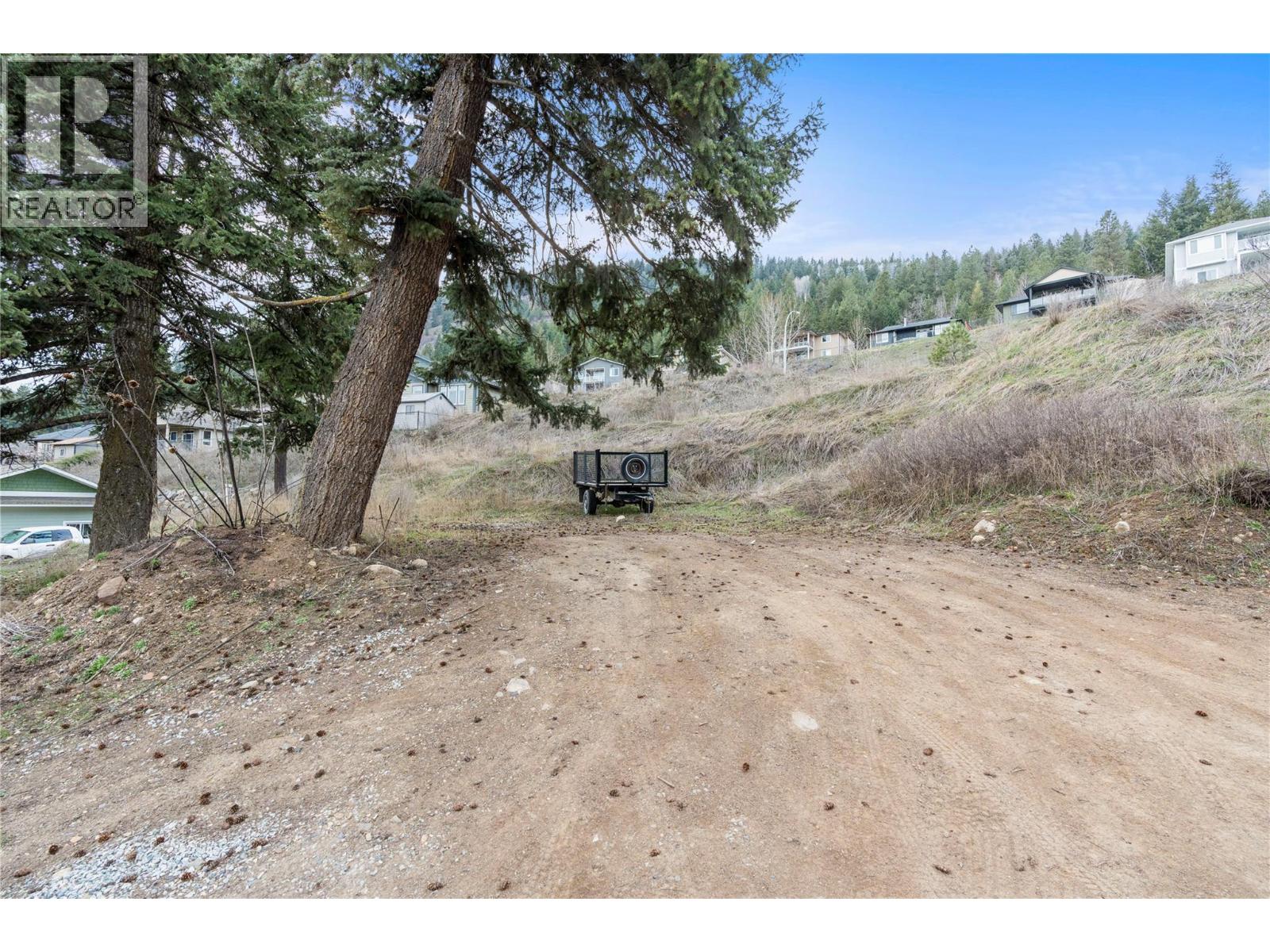 1718 Grandview Avenue, Lumby