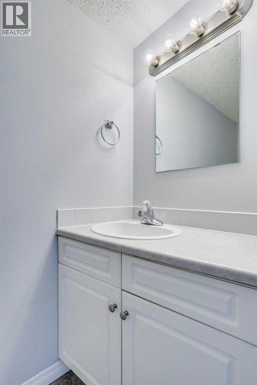 201 Arabian Drive, Fort McMurray