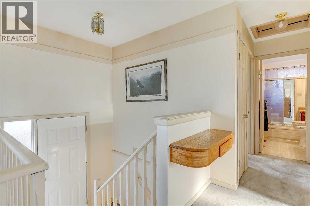 103 11A Street - Photo 4 of 27, Beaverlodge, Alberta