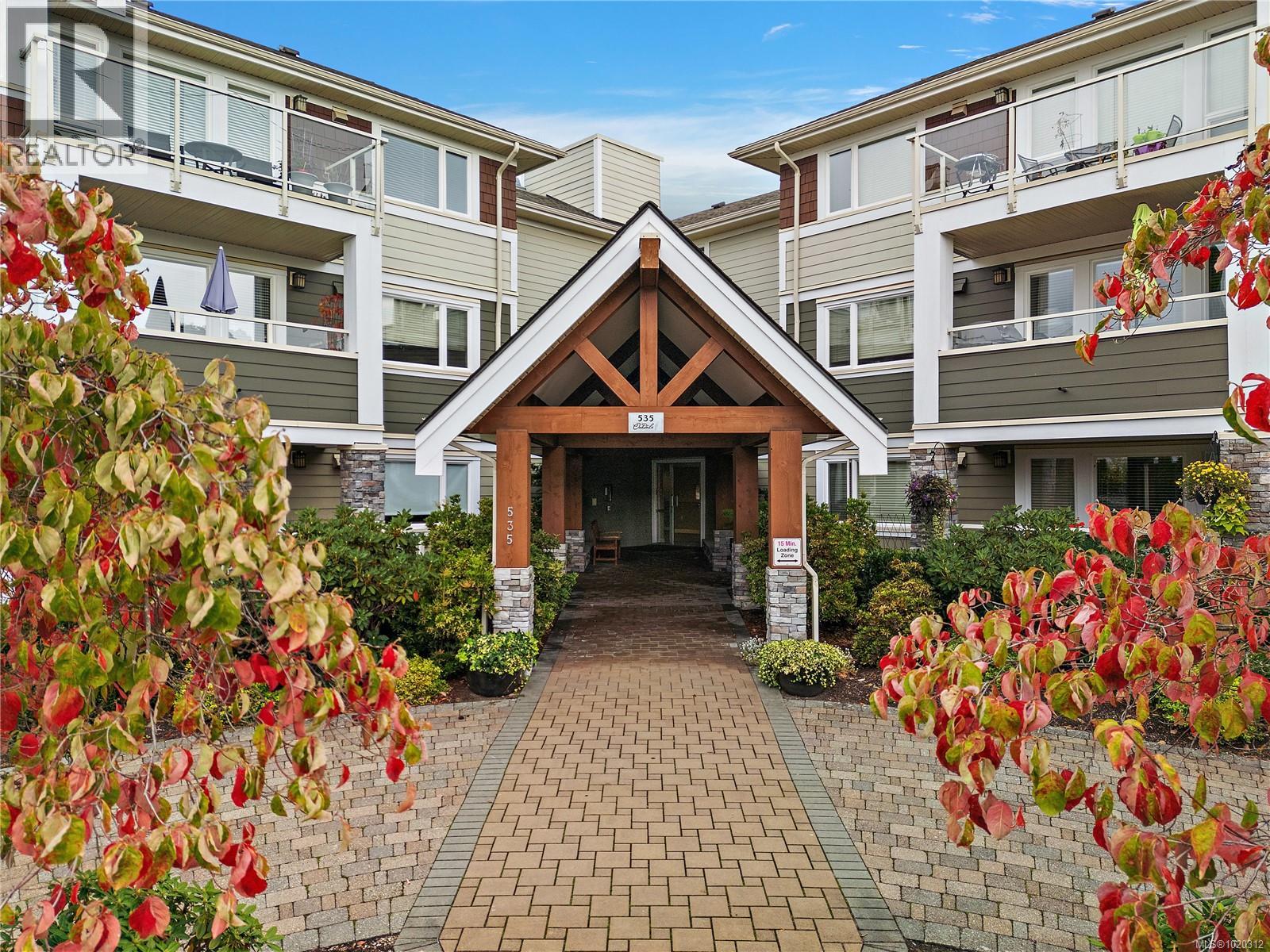 106 535 Heatherdale Lane, Saanich