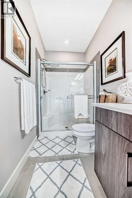 Single Family House for Sale in  Royal Elm Green NW Royal Oak Calgary 