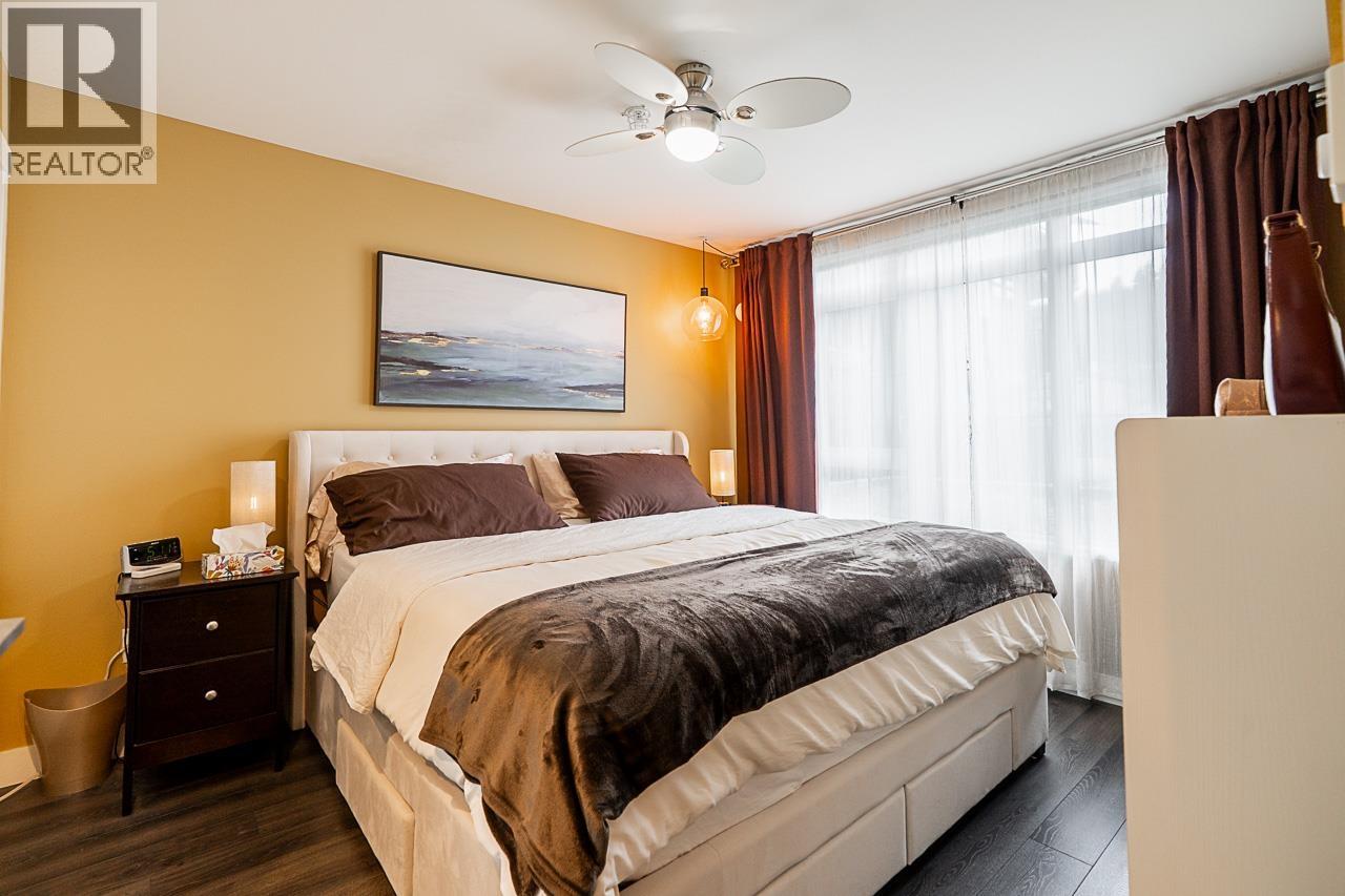 221 2525 CLARKE STREET, Port Moody