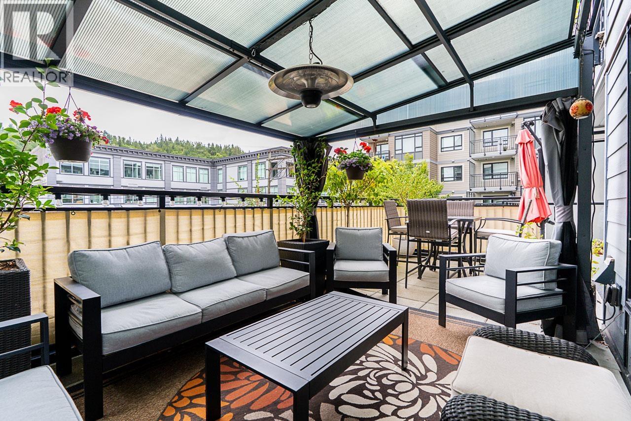 221 2525 CLARKE STREET, Port Moody