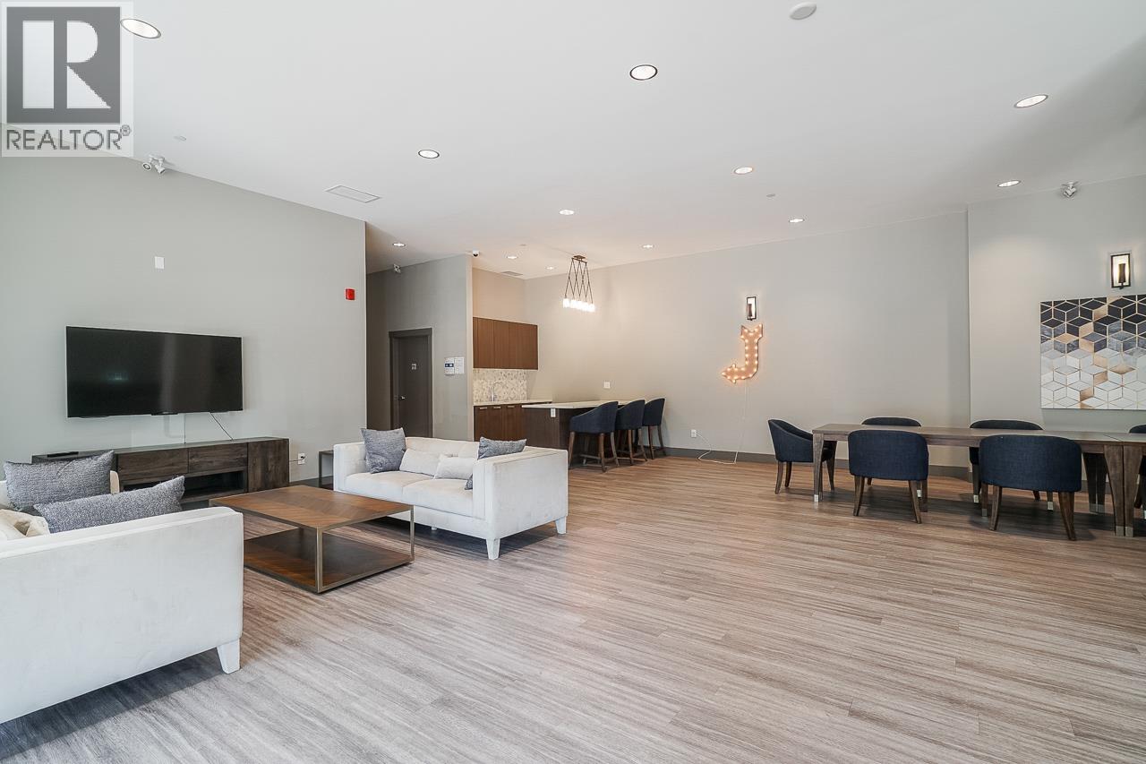 221 2525 CLARKE STREET, Port Moody