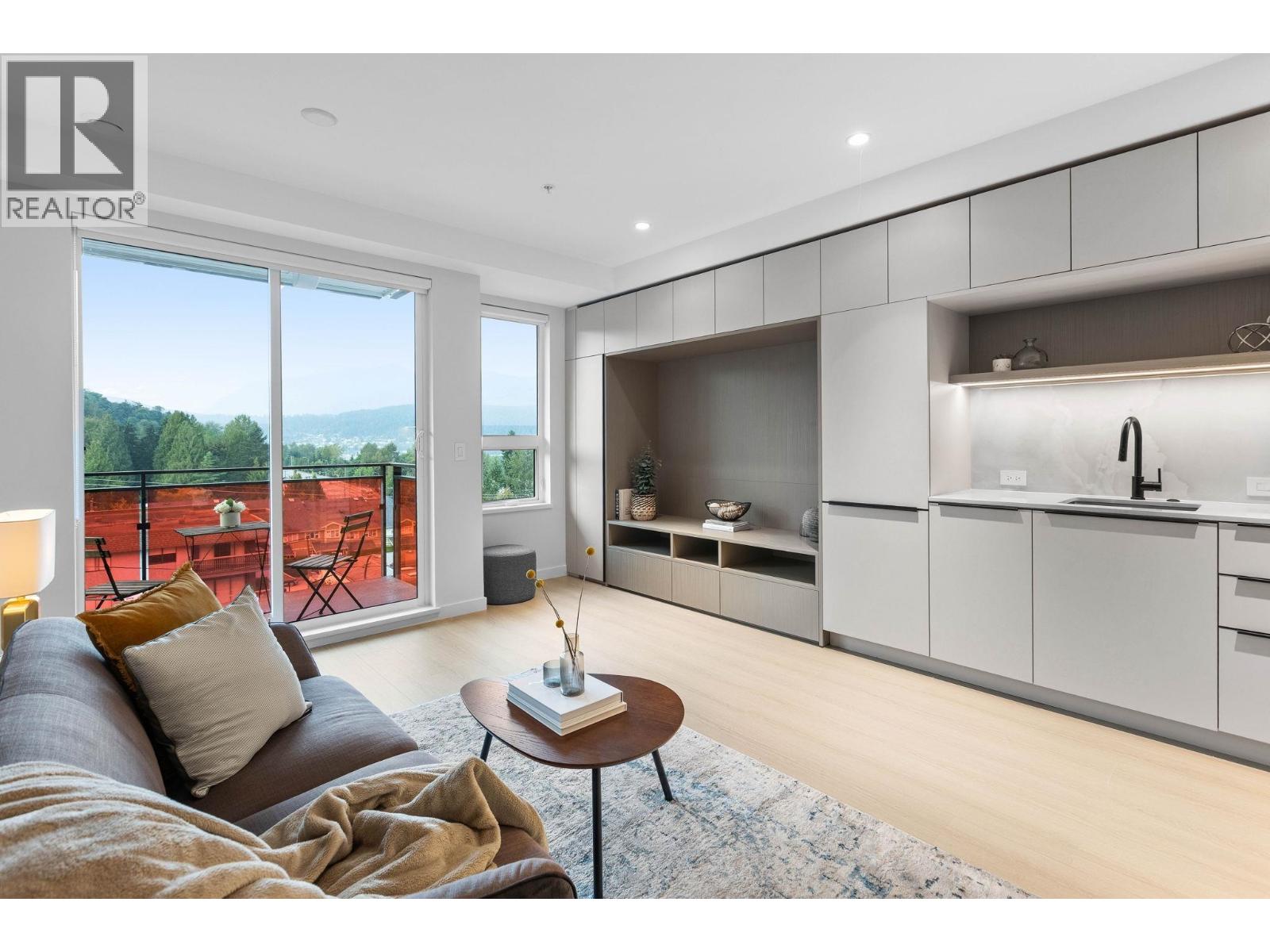 509 2015 ST. JOHNS STREET, Port Moody