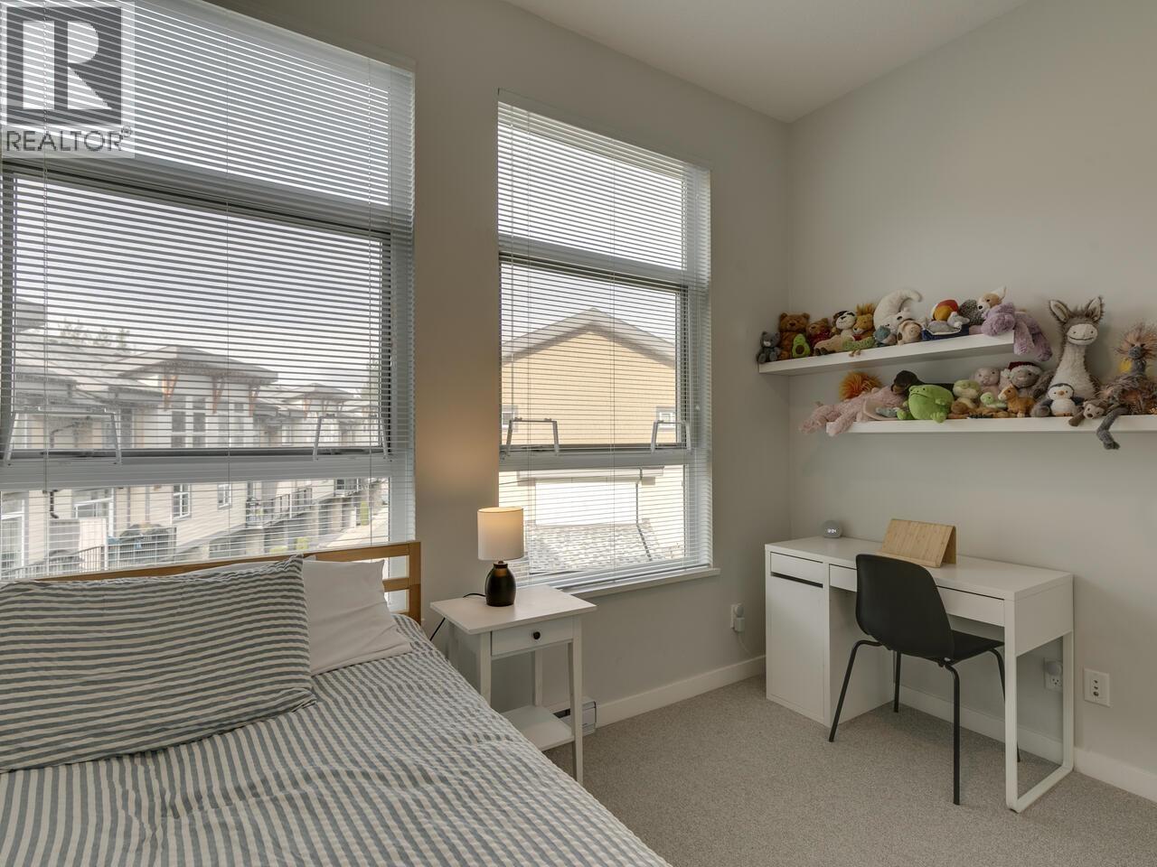 45 39548 LOGGERS LANE, Squamish