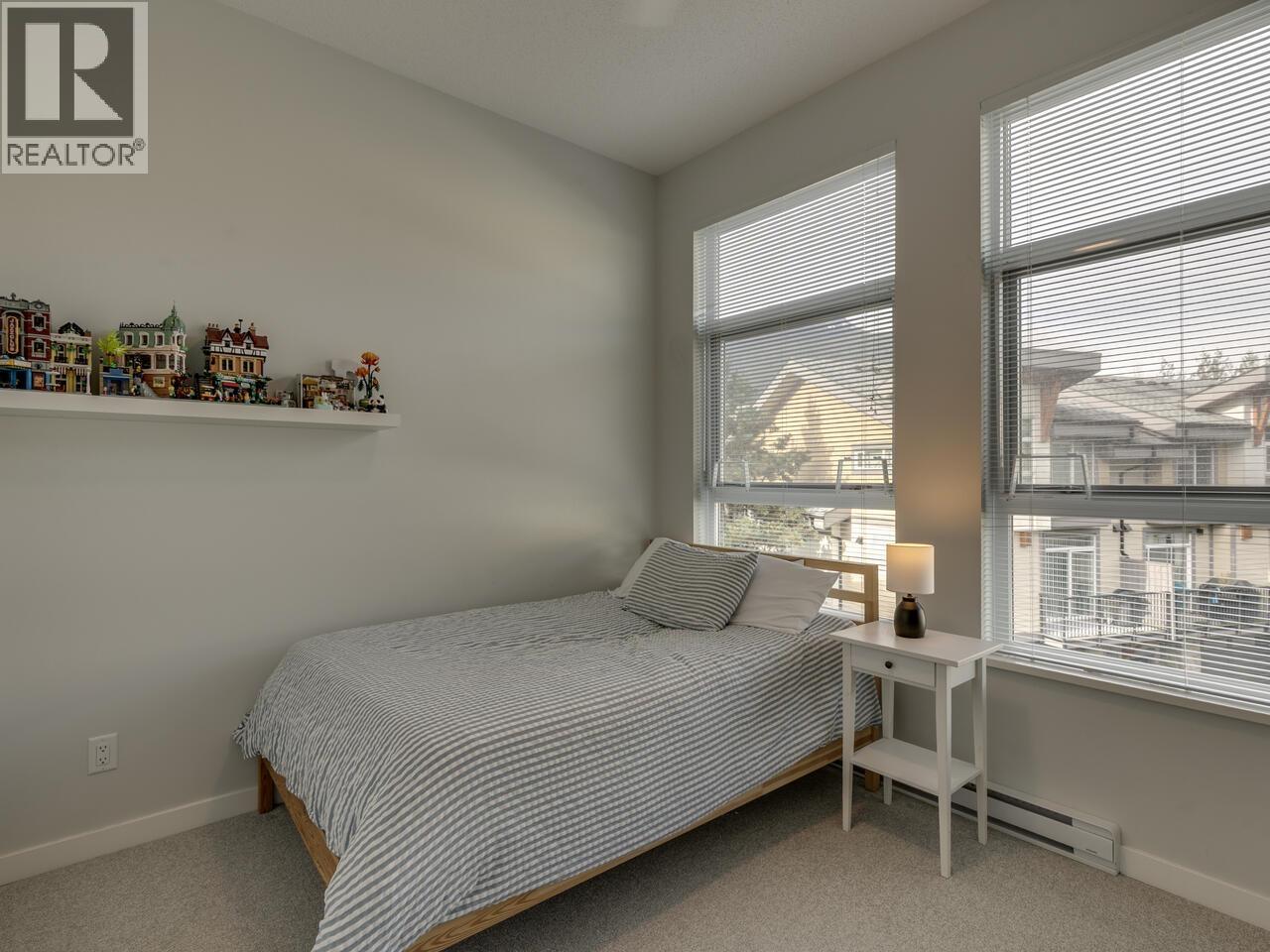 45 39548 LOGGERS LANE, Squamish