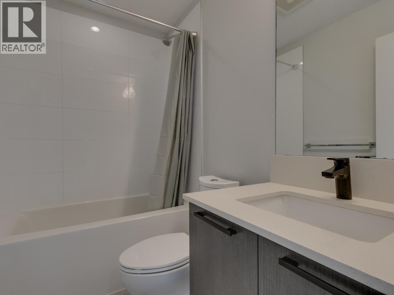 45 39548 LOGGERS LANE, Squamish