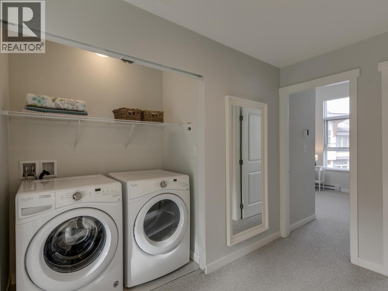 45 39548 LOGGERS LANE, Squamish