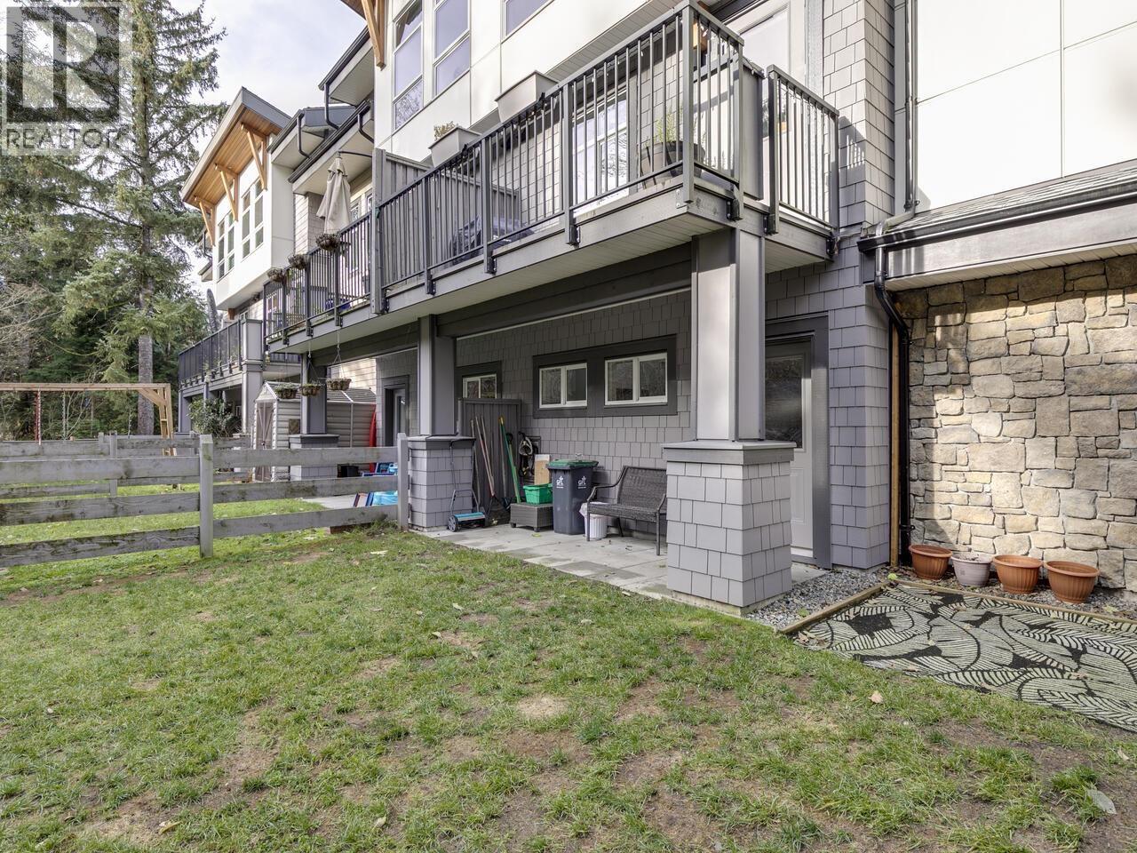 45 39548 LOGGERS LANE, Squamish