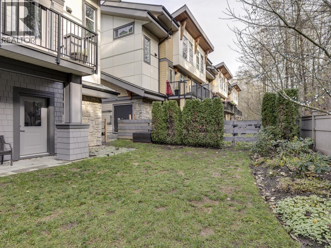 45 39548 LOGGERS LANE, Squamish