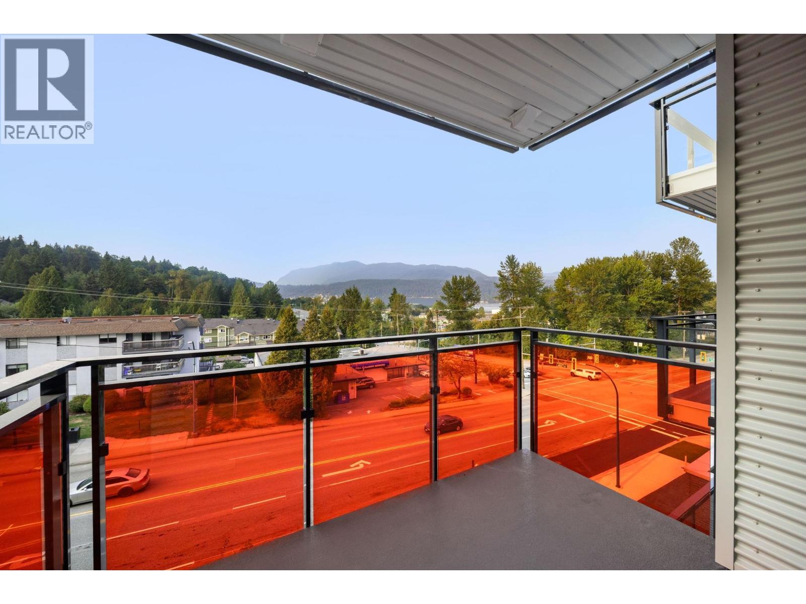 412 2015 ST. JOHNS STREET, Port Moody