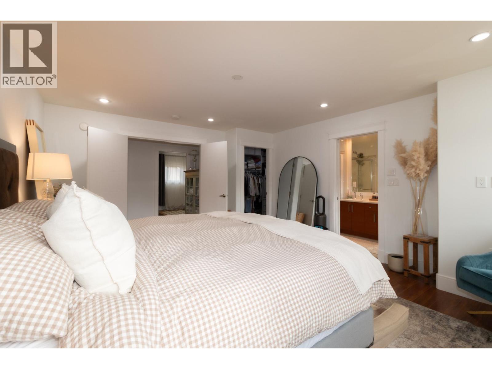 39010 KINGFISHER ROAD, Squamish