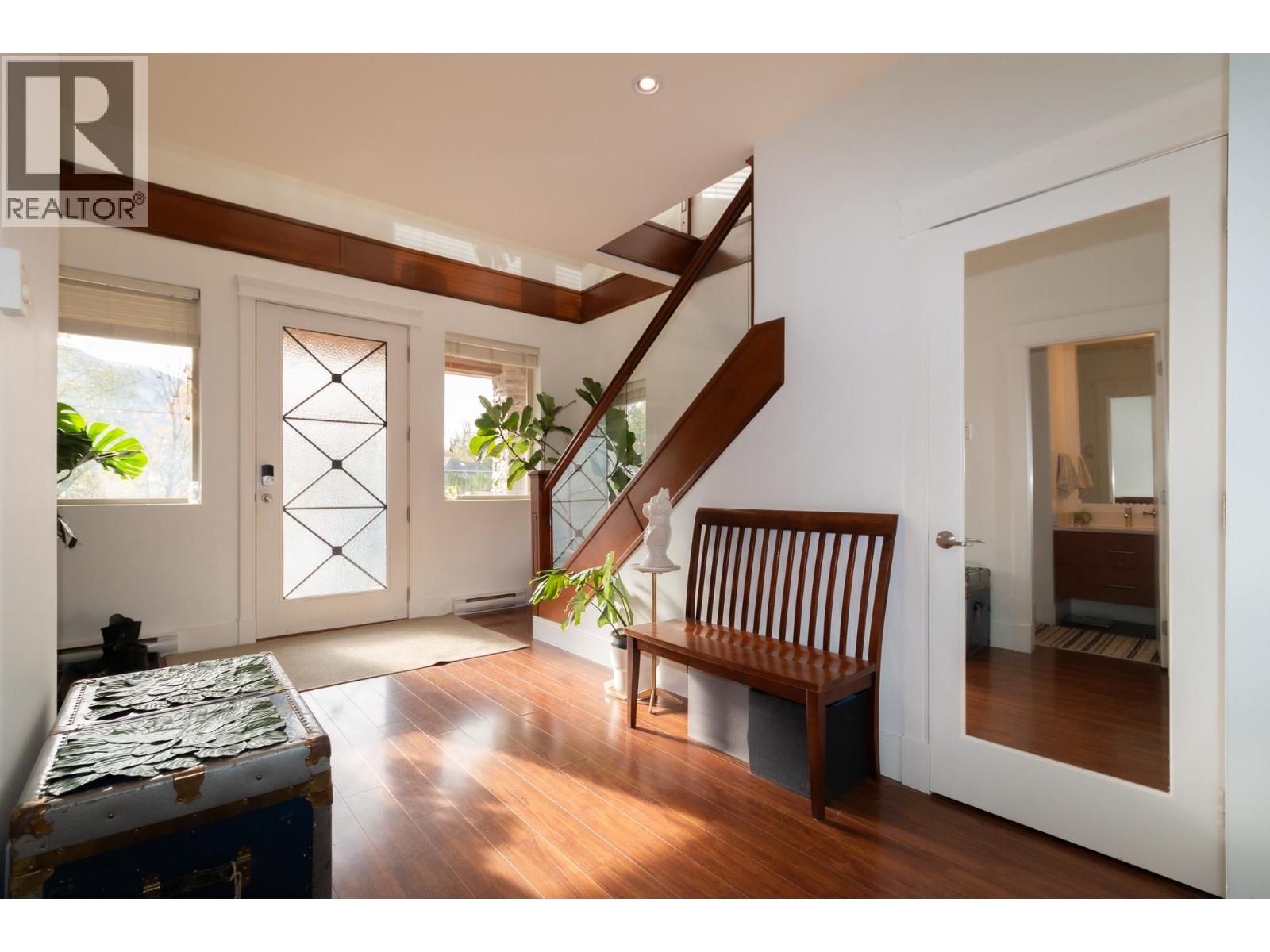 39010 KINGFISHER ROAD, Squamish