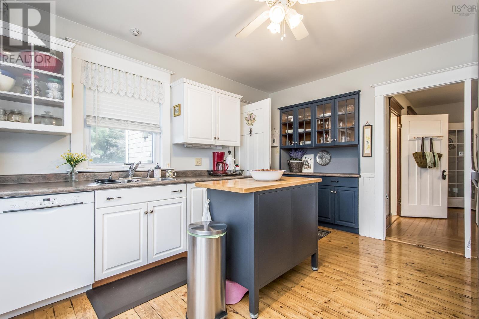 Property 19 of 46 of 1640 Highway 332