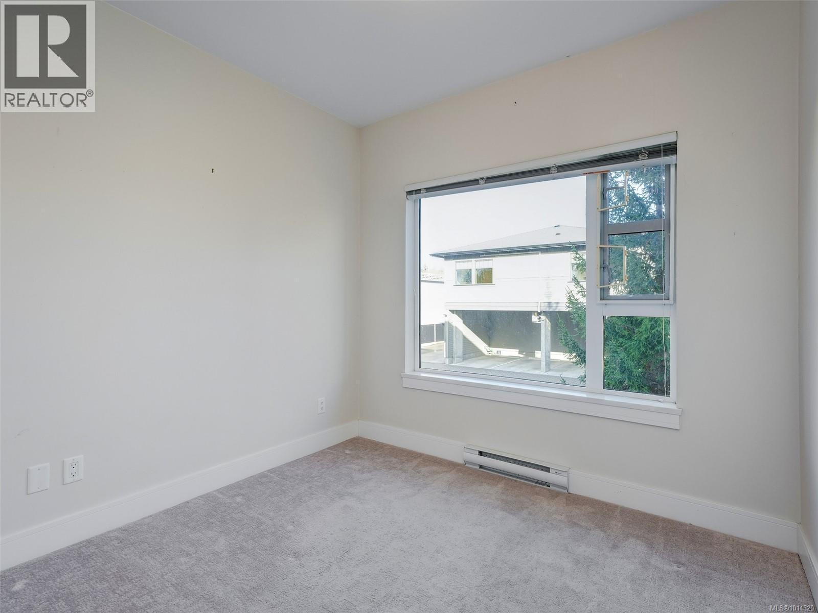 202 7182 West Saanich Rd, Central Saanich