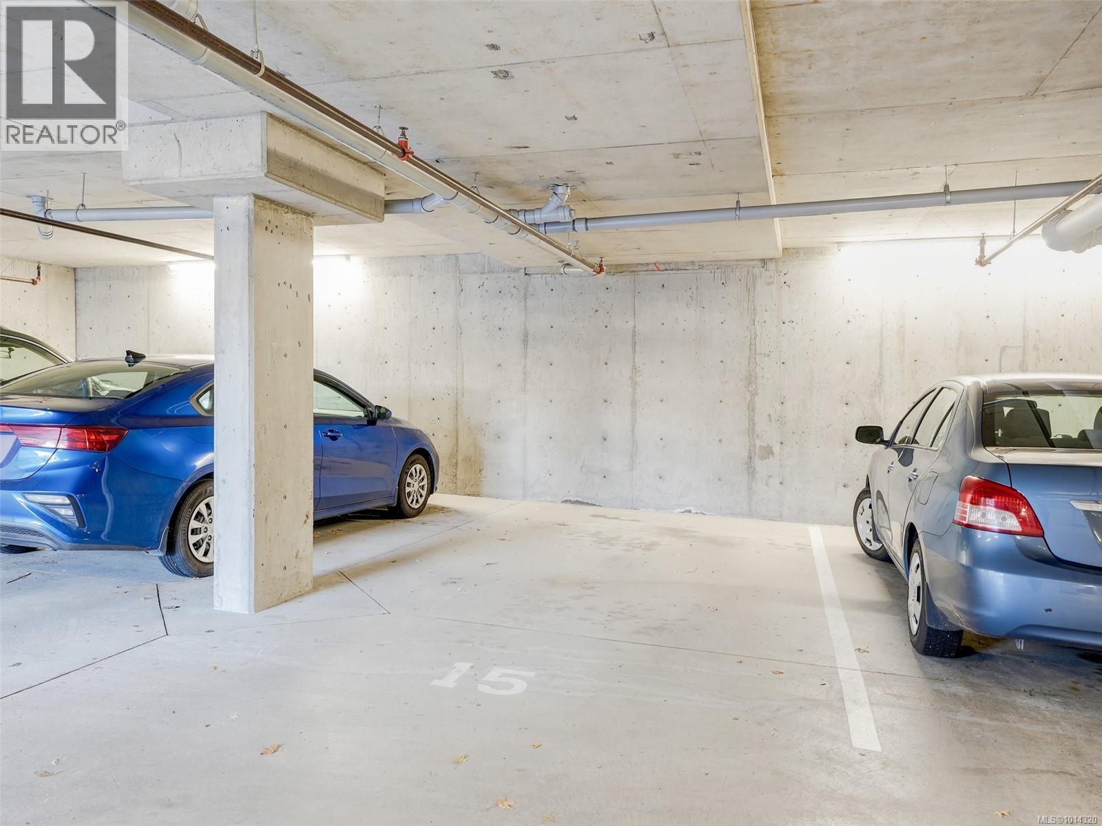 202 7182 West Saanich Rd, Central Saanich