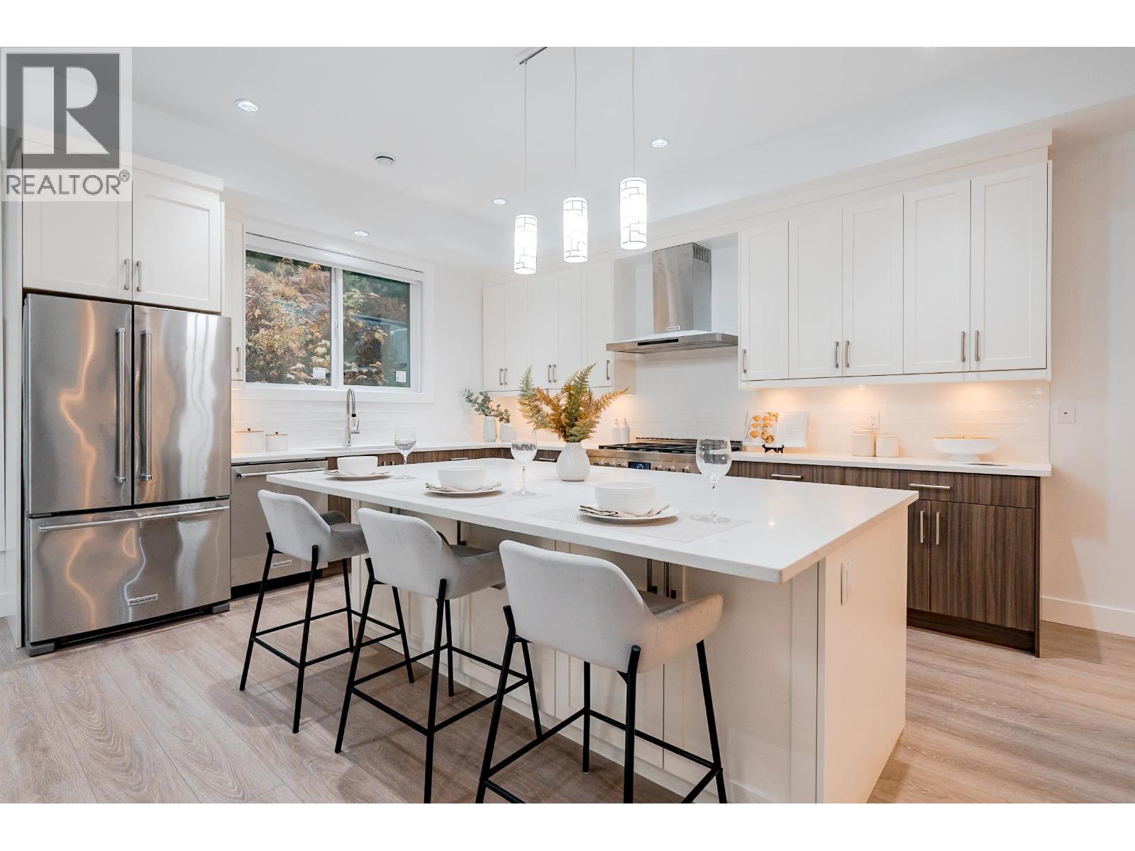 69 3295 SUNNYSIDE ROAD, Anmore