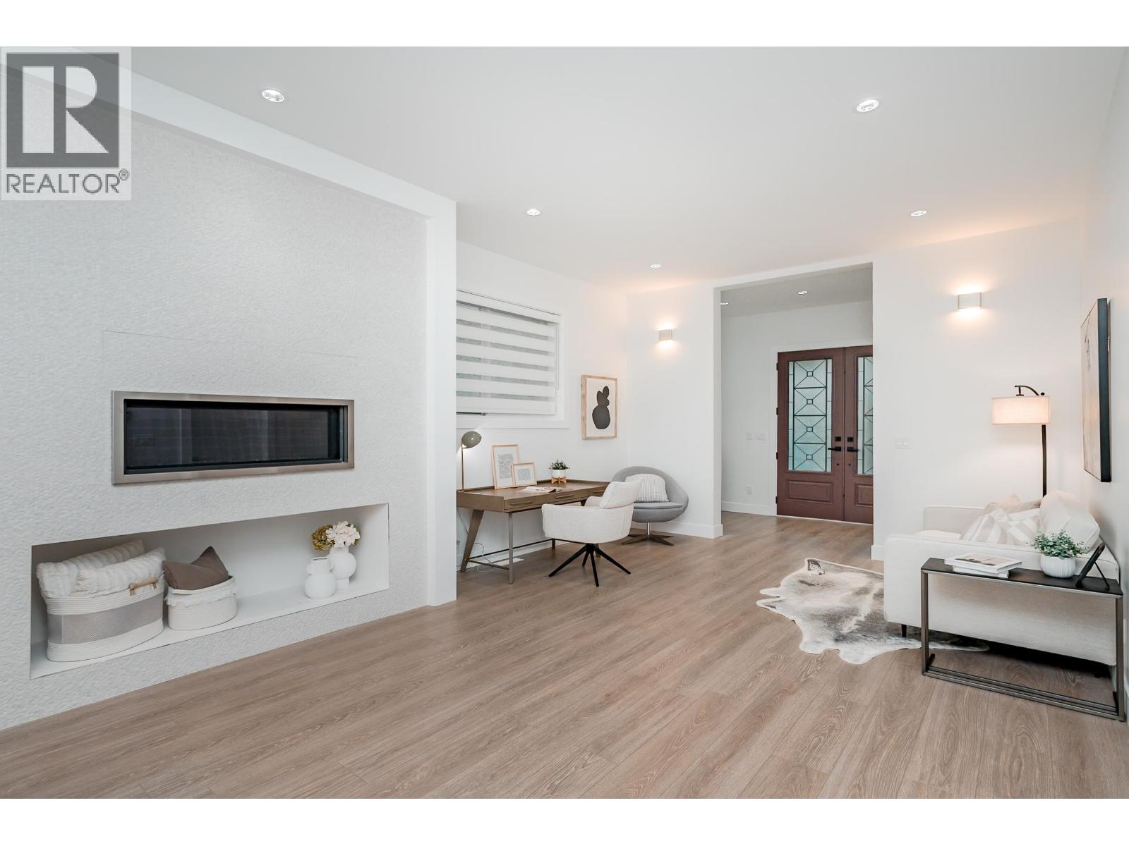 69 3295 SUNNYSIDE ROAD, Anmore