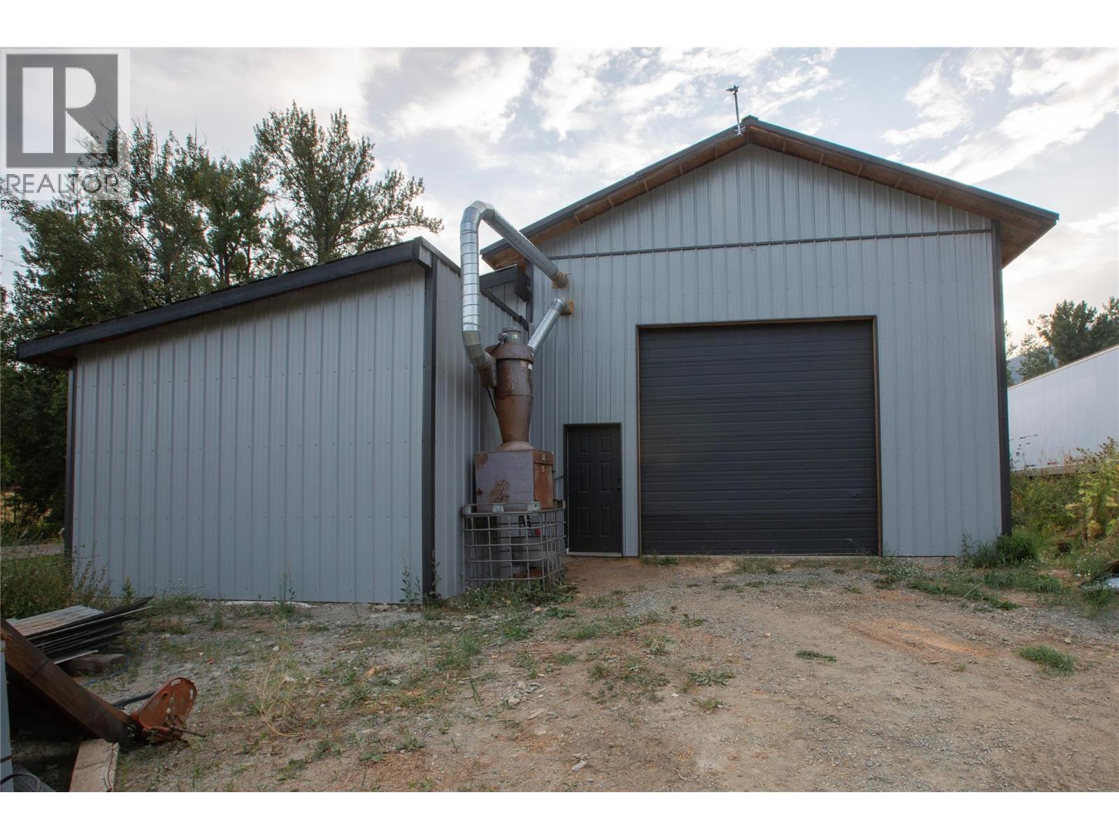  2523 Evans Road, Celista