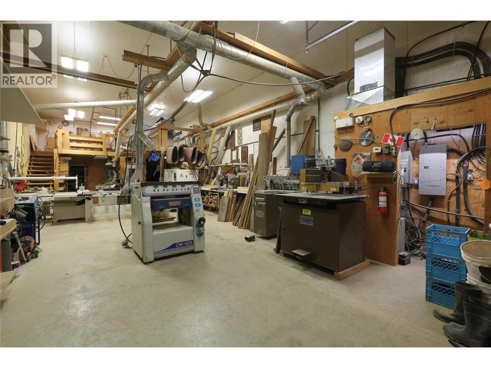 2523 Evans Road, Celista