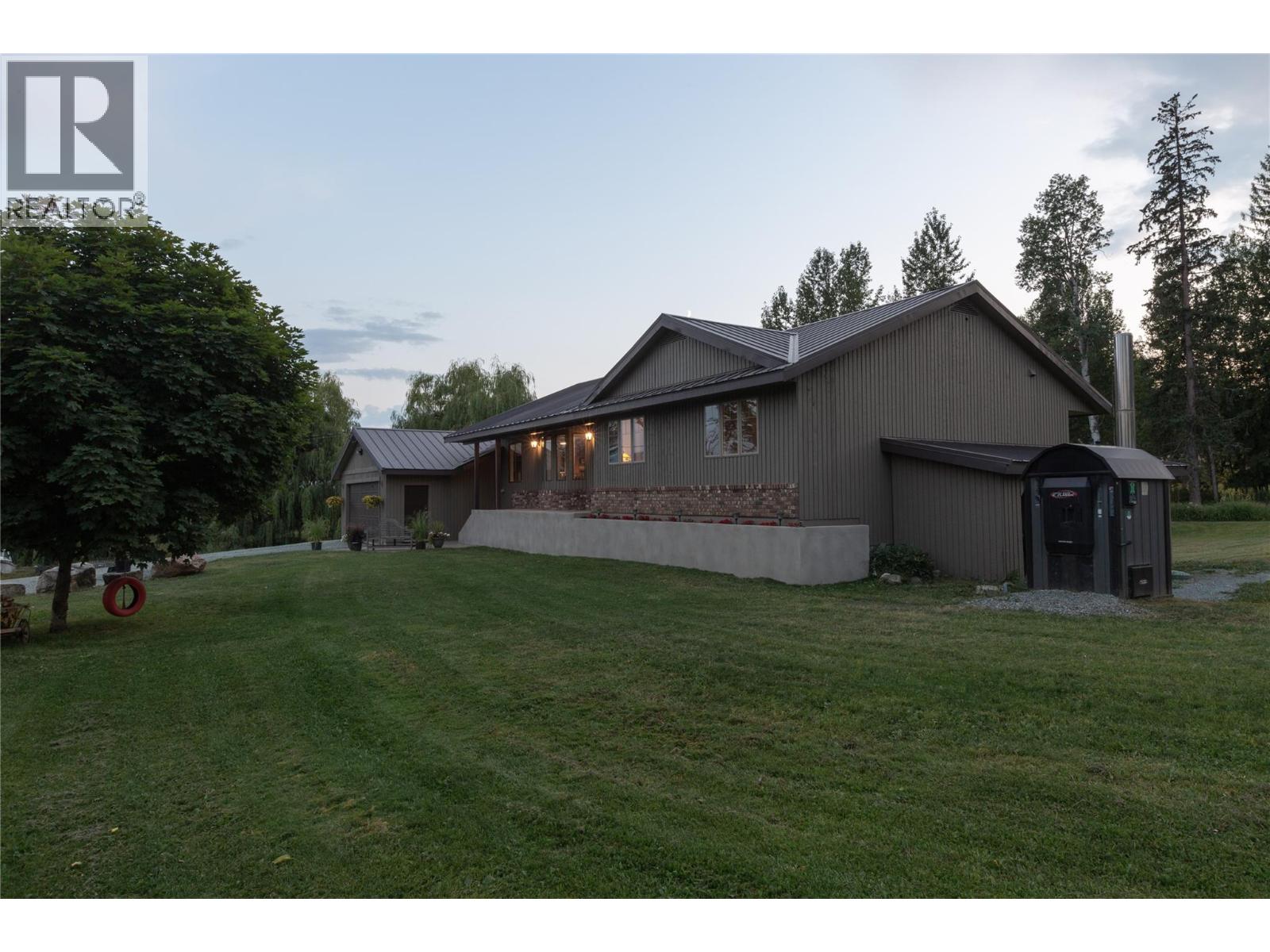 2523 Evans Road, Celista