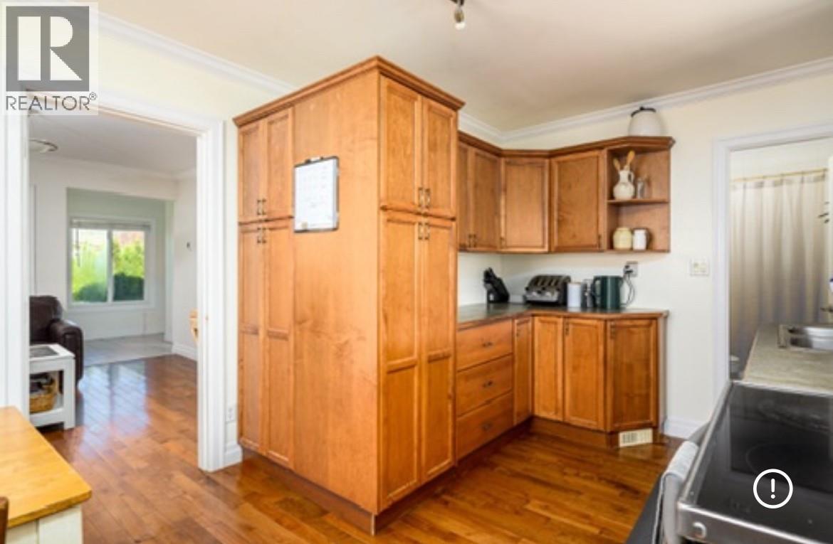  4005 24 Street, Vernon