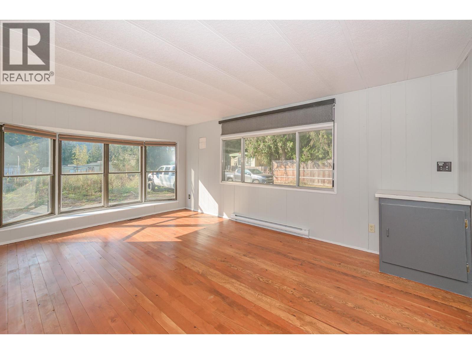 33 4441 Delaney Road, Malakwa