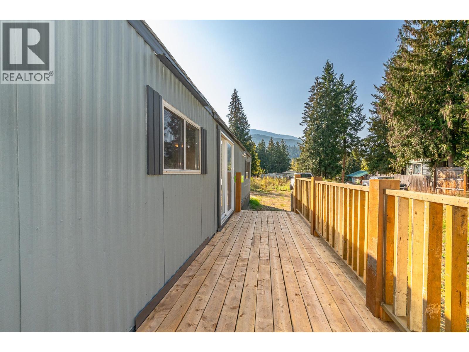 33 4441 Delaney Road, Malakwa