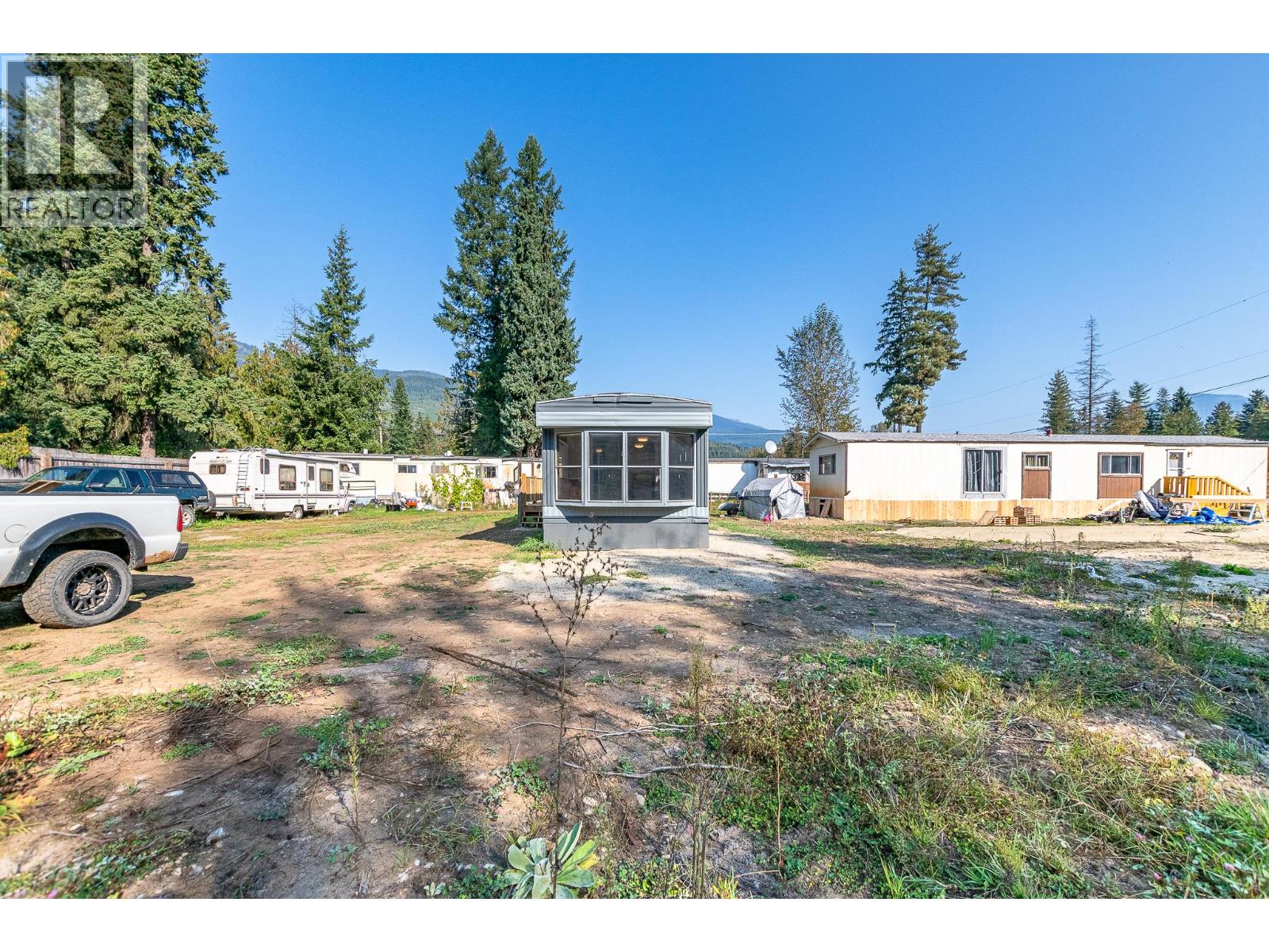 33 4441 Delaney Road, Malakwa