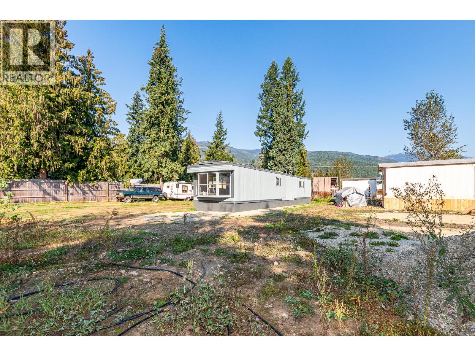 33 4441 Delaney Road, Malakwa