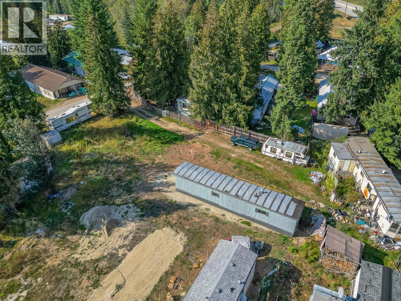 33 4441 Delaney Road, Malakwa
