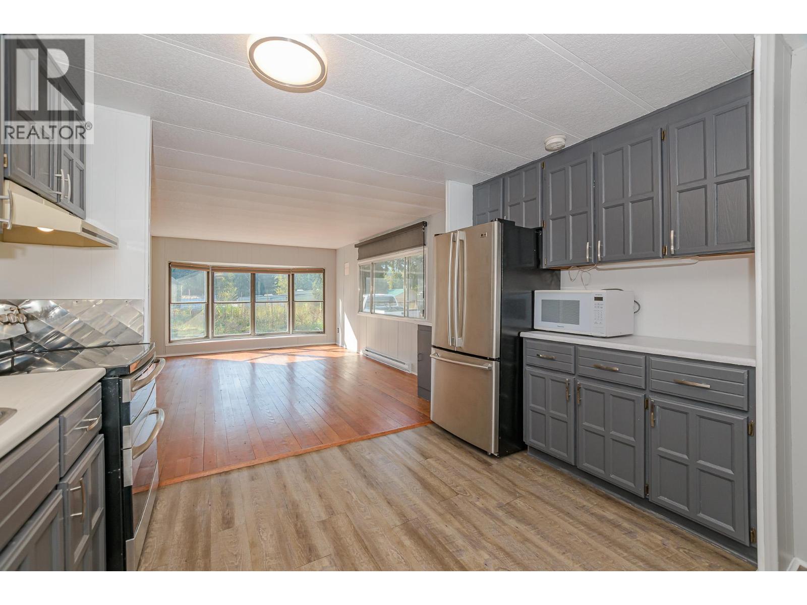 33 4441 Delaney Road, Malakwa