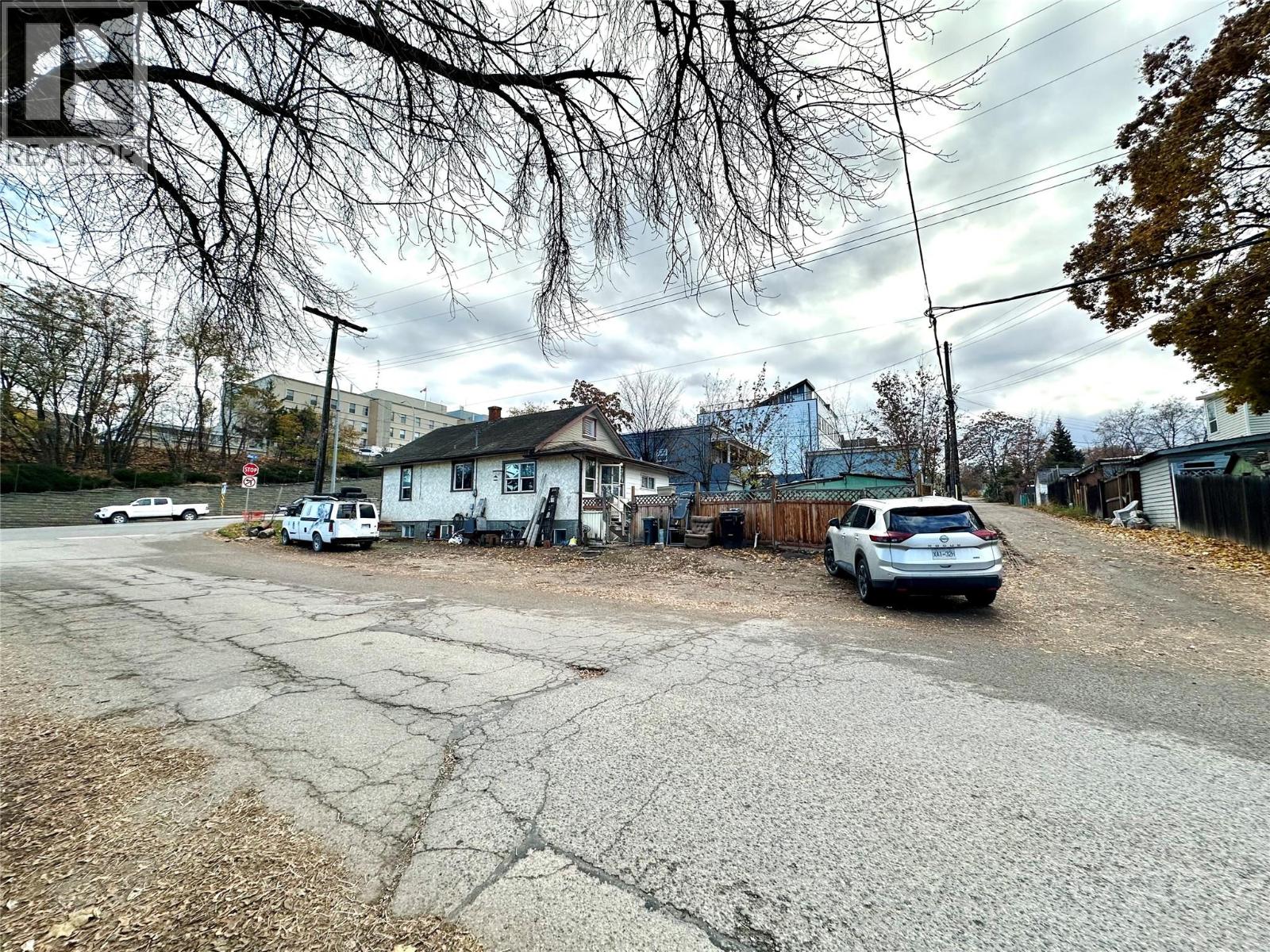  2214 32 Street, Vernon