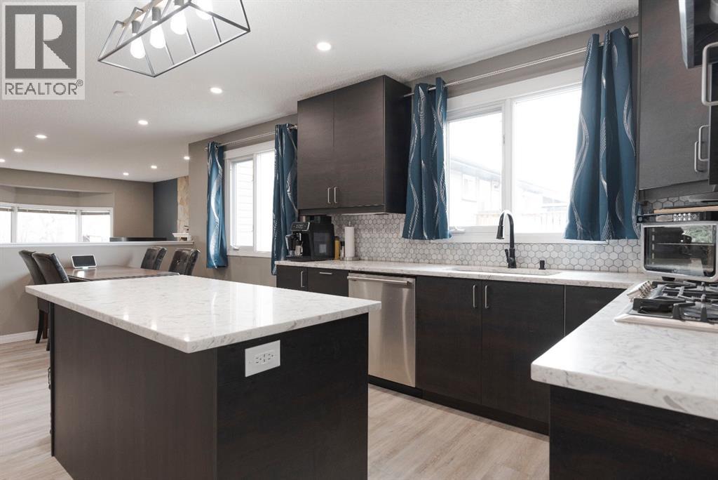 121 Cowley Bay, Fort McMurray