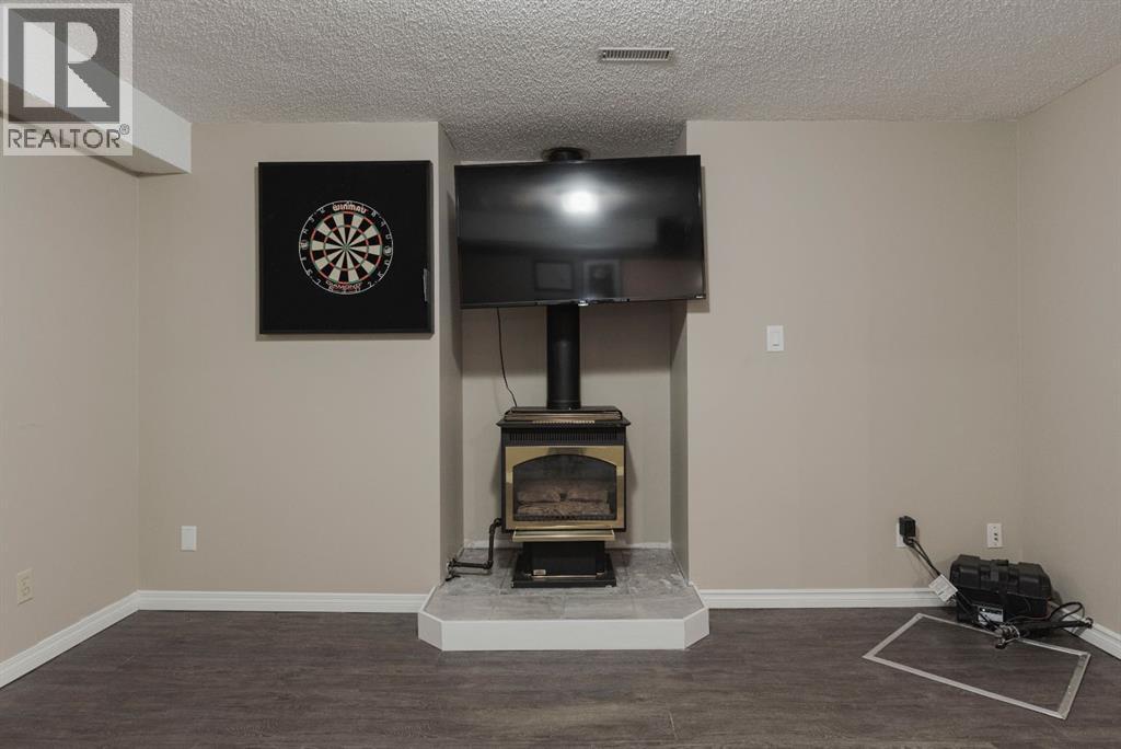 121 Cowley Bay, Fort McMurray