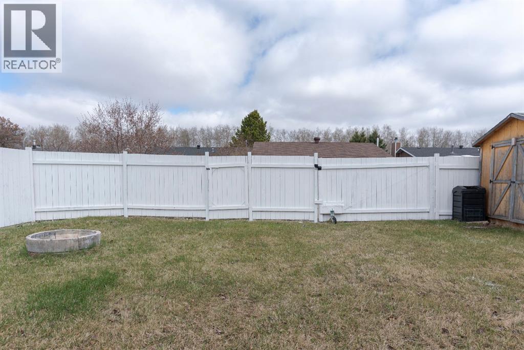 121 Cowley Bay, Fort McMurray