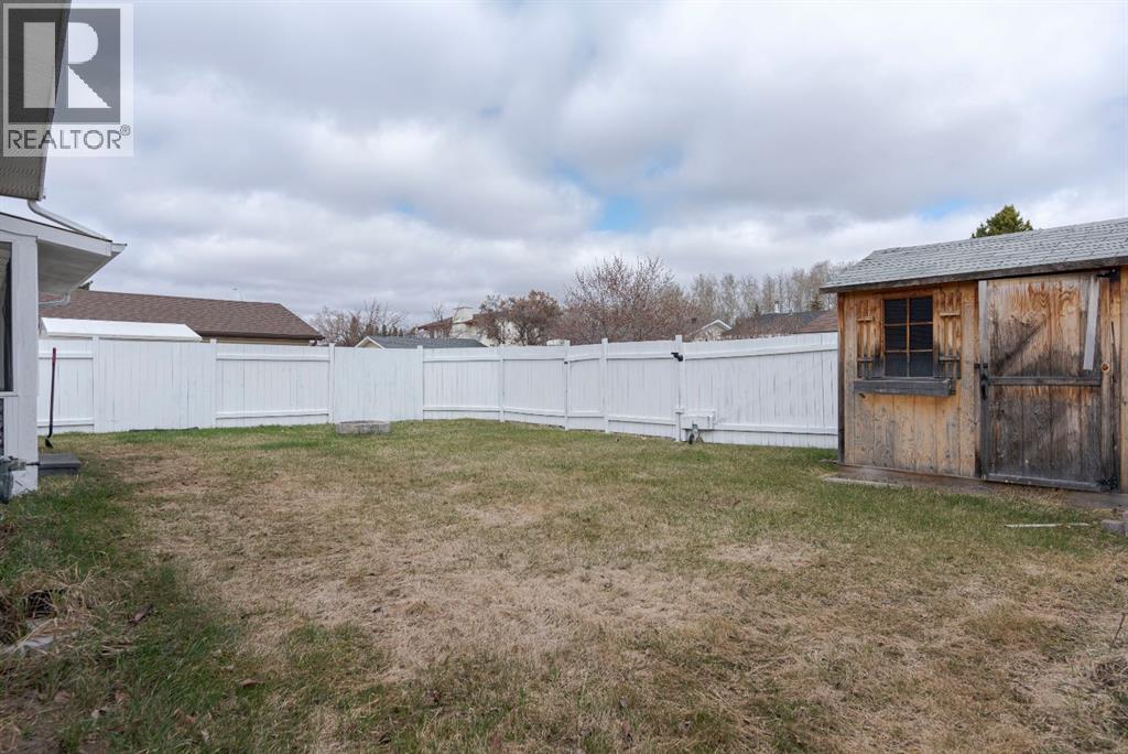 121 Cowley Bay, Fort McMurray