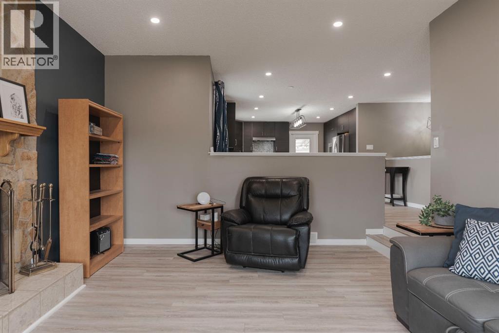 121 Cowley Bay, Fort McMurray