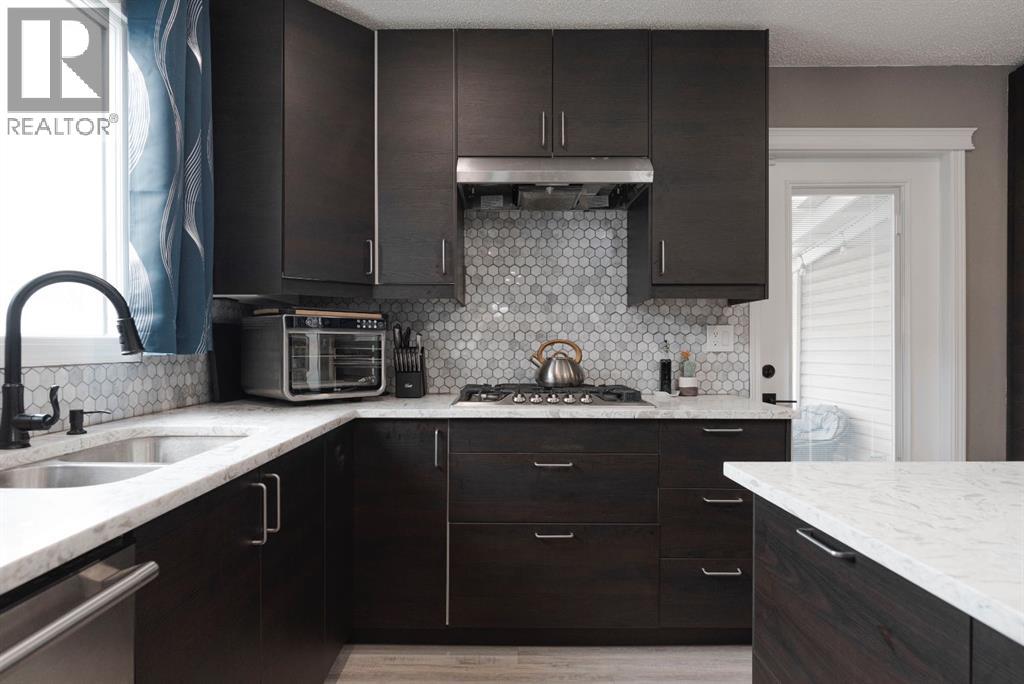 121 Cowley Bay, Fort McMurray