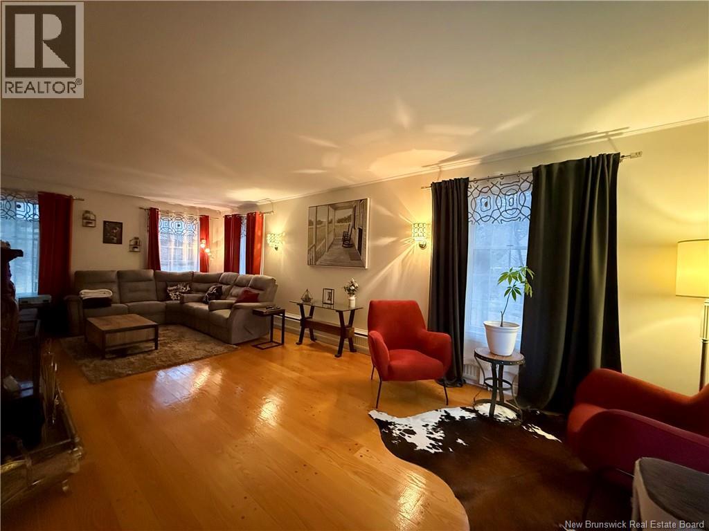 28 LAWSON STREET - 13