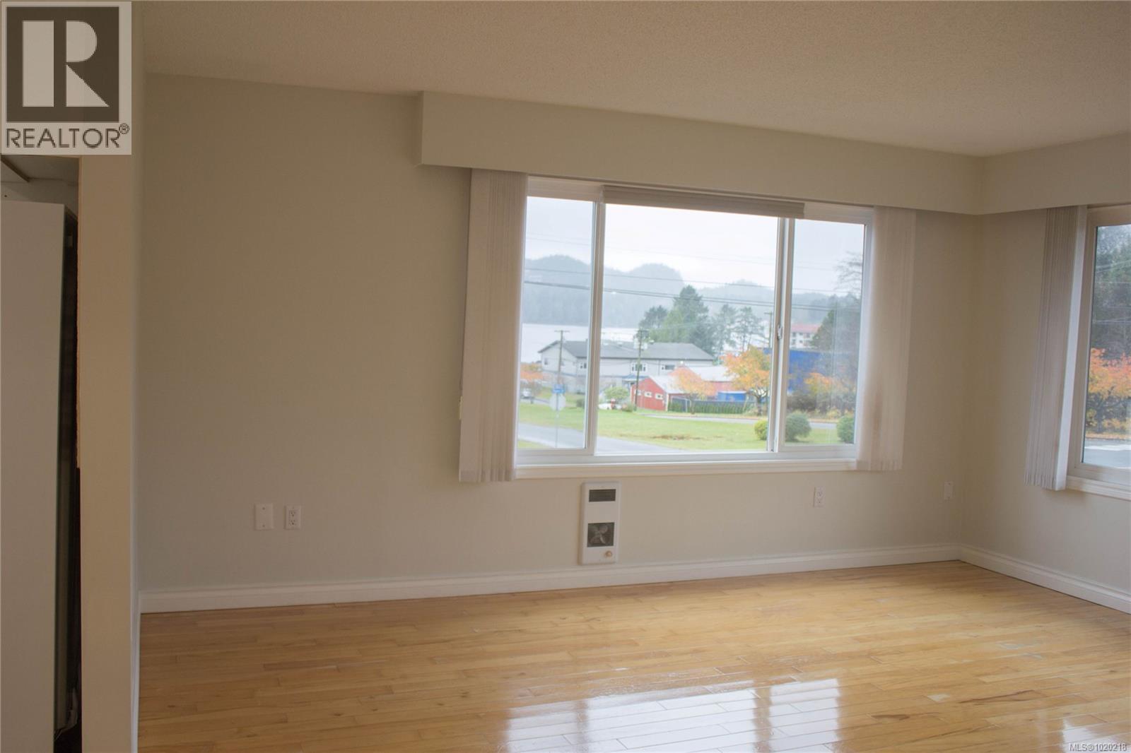 8810 Douglas St, Port Hardy