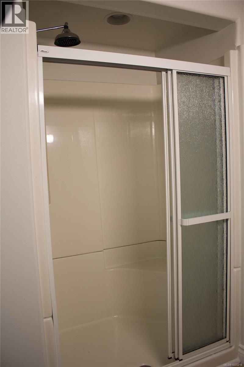 8810 Douglas St, Port Hardy