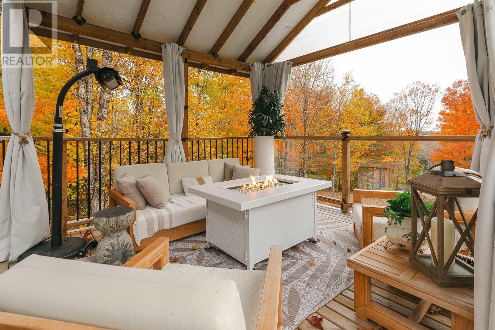 Property 21 of 50 of 390 Gleneagles Drive