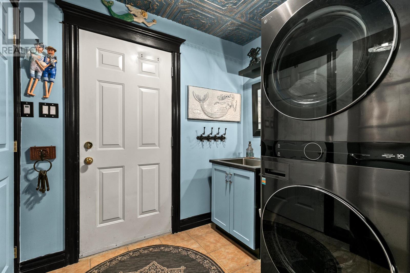 Property 31 of 50 of 390 Gleneagles Drive