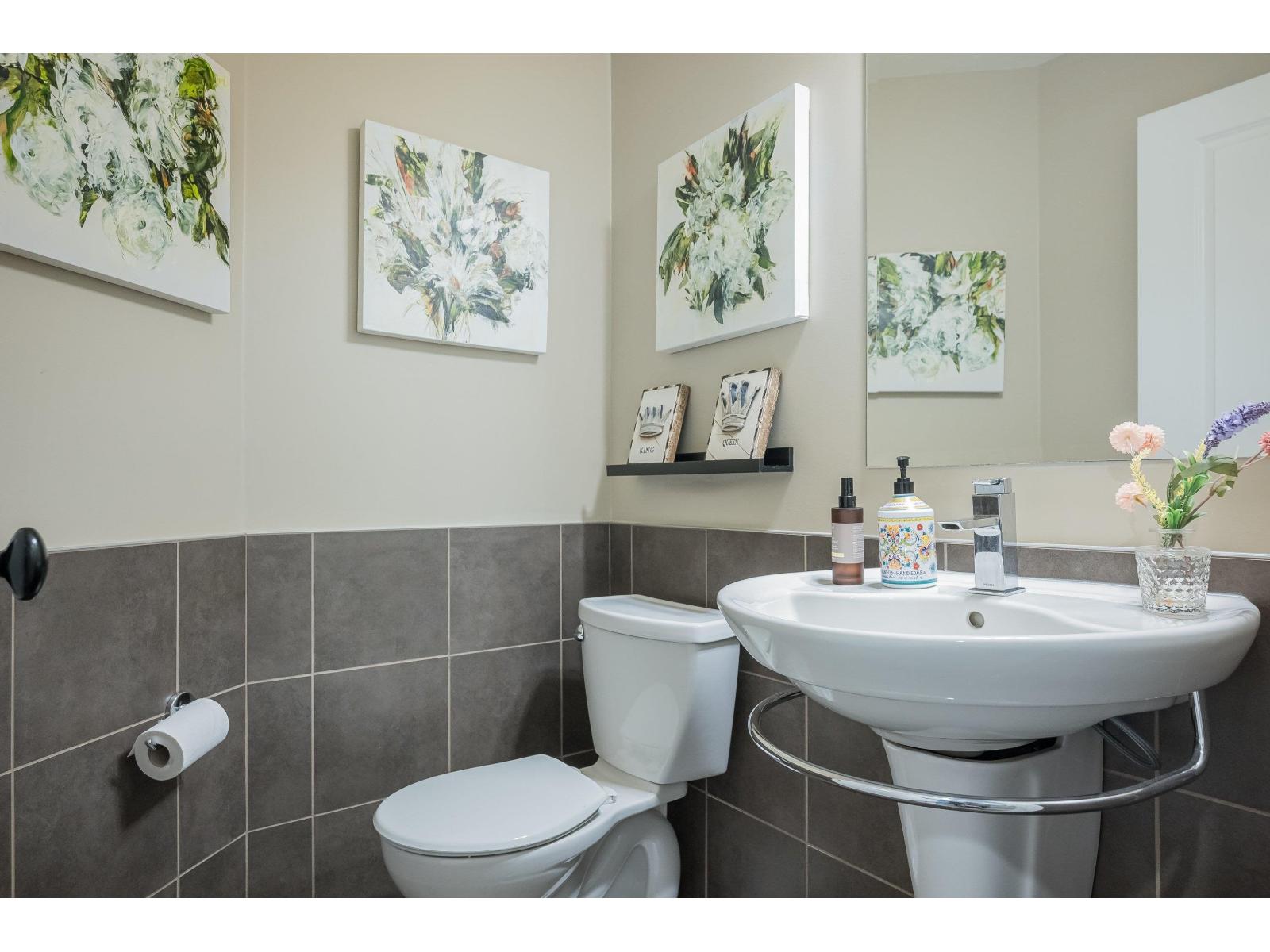 9352 SINGH STREET, Langley